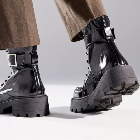 Urban Outfitters Cooperative Tania Buckled Combat Boots in Black Leather NWT - Picture 4 of 10
